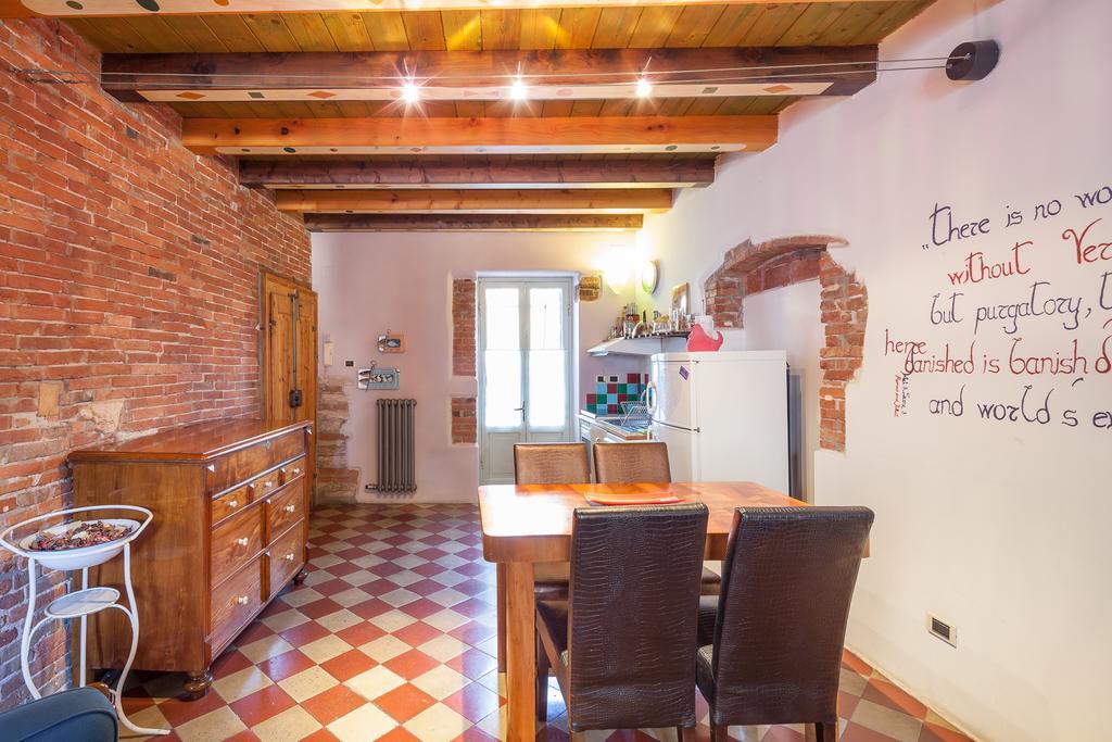 Verona Walls Ruang foto